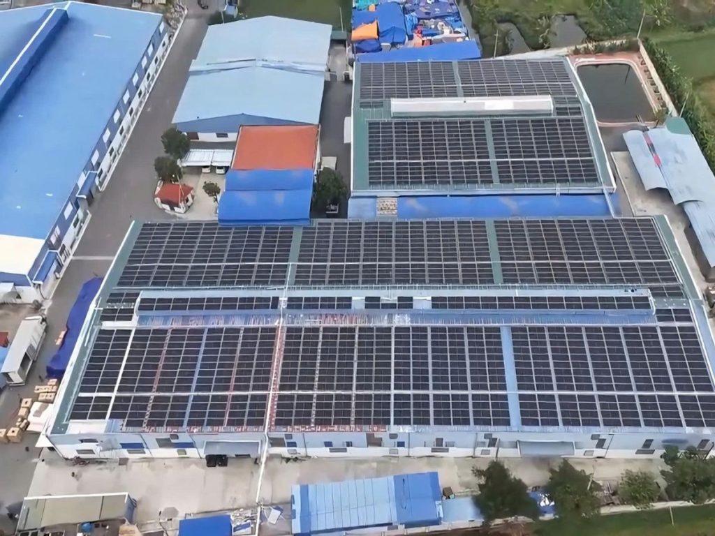 Ứng dụng điện mặt trời tại nhà máy Việt Nam